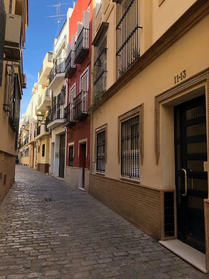 Serva La Bari Shared Apartment Sevilla 0*,