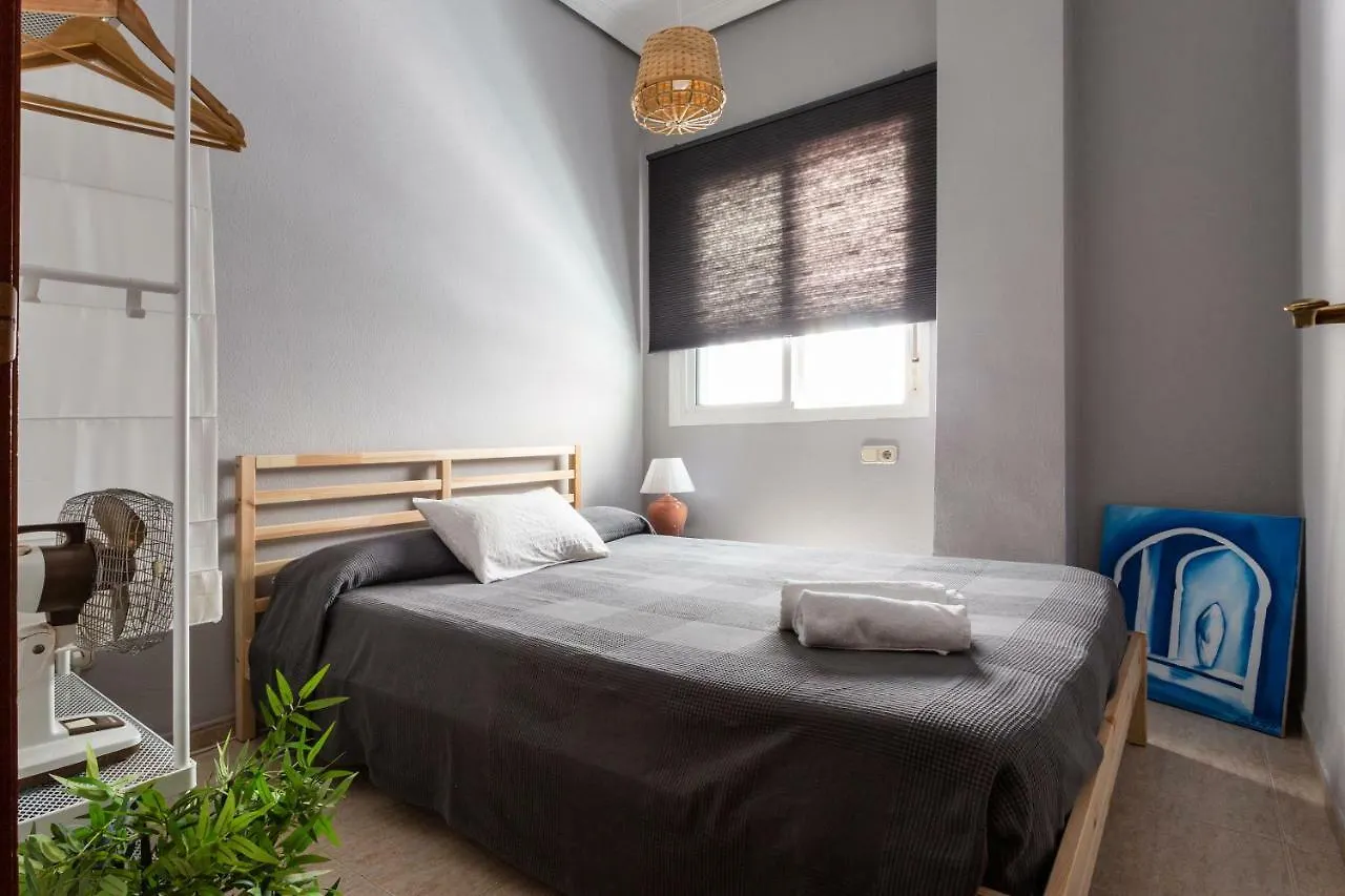 Serva La Bari Shared Apartment Sevilla