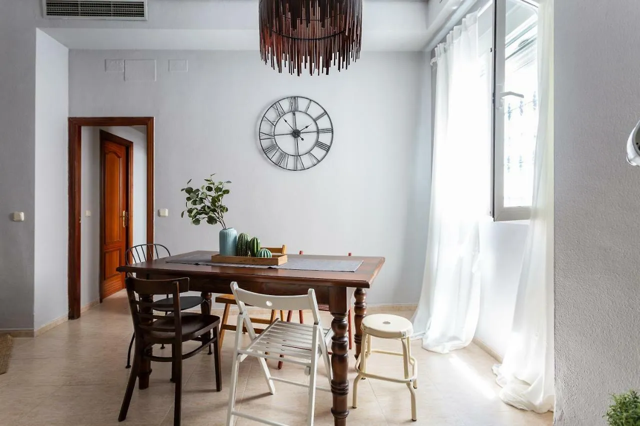 Serva La Bari Shared Apartment Sevilla